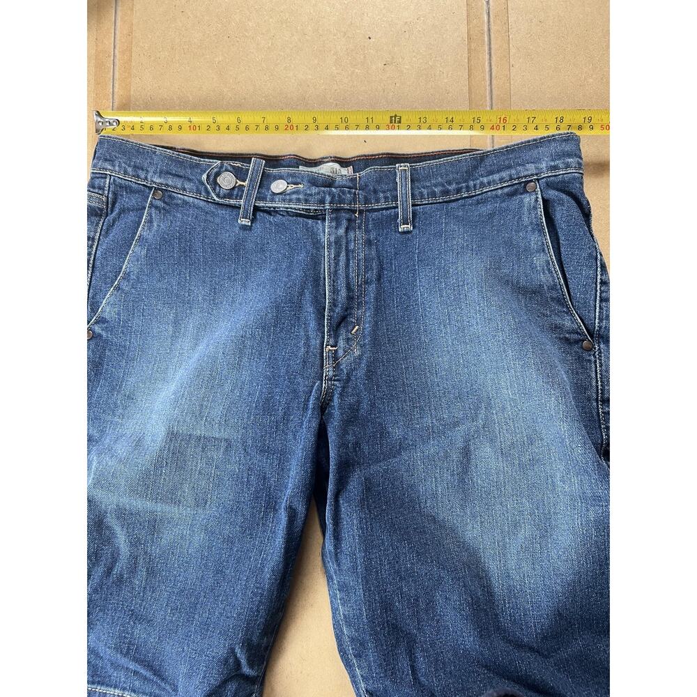 Levi's women’s 16 Blue Denim Bermuda Shorts Medium Wash Jeans 5-Pocket Casual - Picture 8 of 8